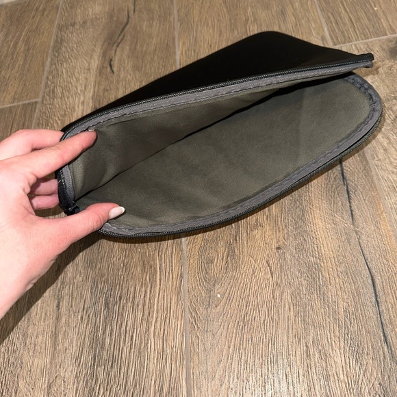 Mac Book Air Case - Picture 2 of 4